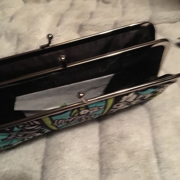 Vera Bradley 2 clutch wallets & 2 coin purses - Picture 5 of 5
